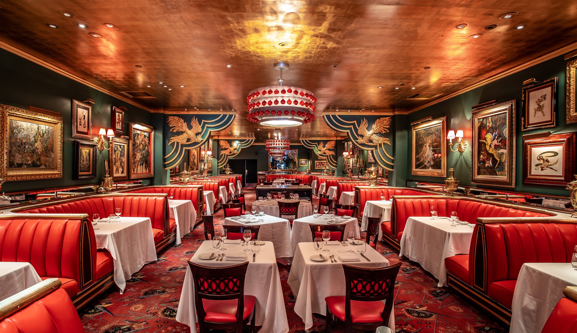 Tea, Tradition, and Tiffany’s: New York’s Most Fabulous Afternoon Tea Rituals