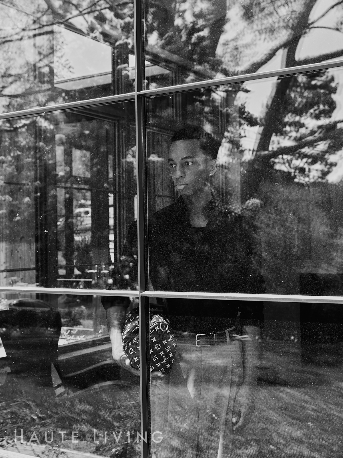 Au Naturel: Inside Louis Vuitton (photo 10)