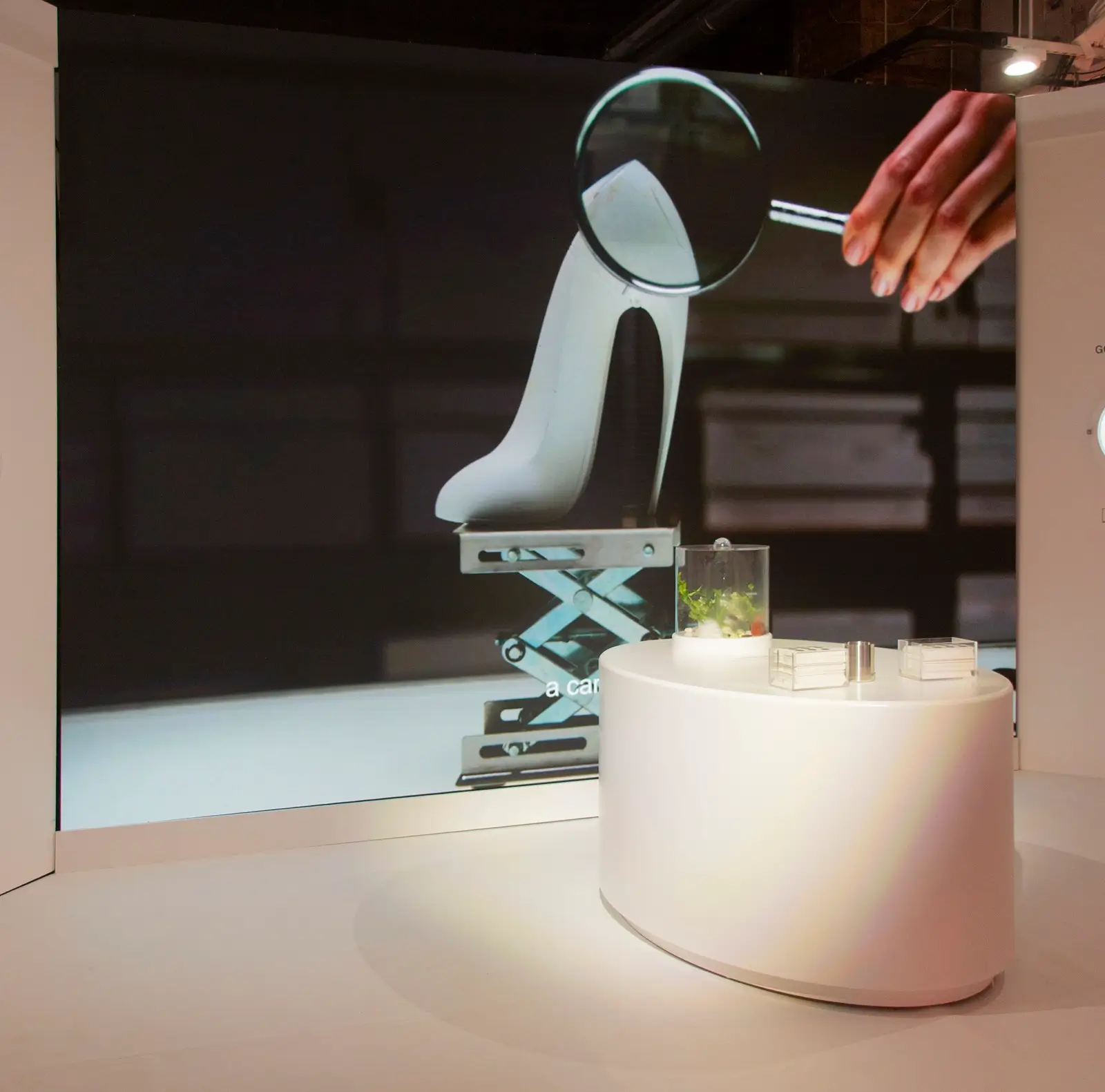 Carolina Herrera’s Good Girl Lab Celebrates a Decade of Iconic Fragrance in New York City (photo 5)