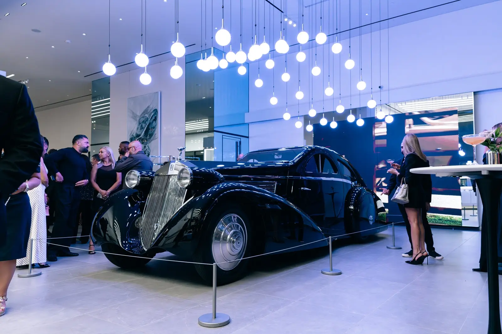 Rolls Royce Beverly Hills Opens a New Home for Luxury and Bespoke (photo 4)