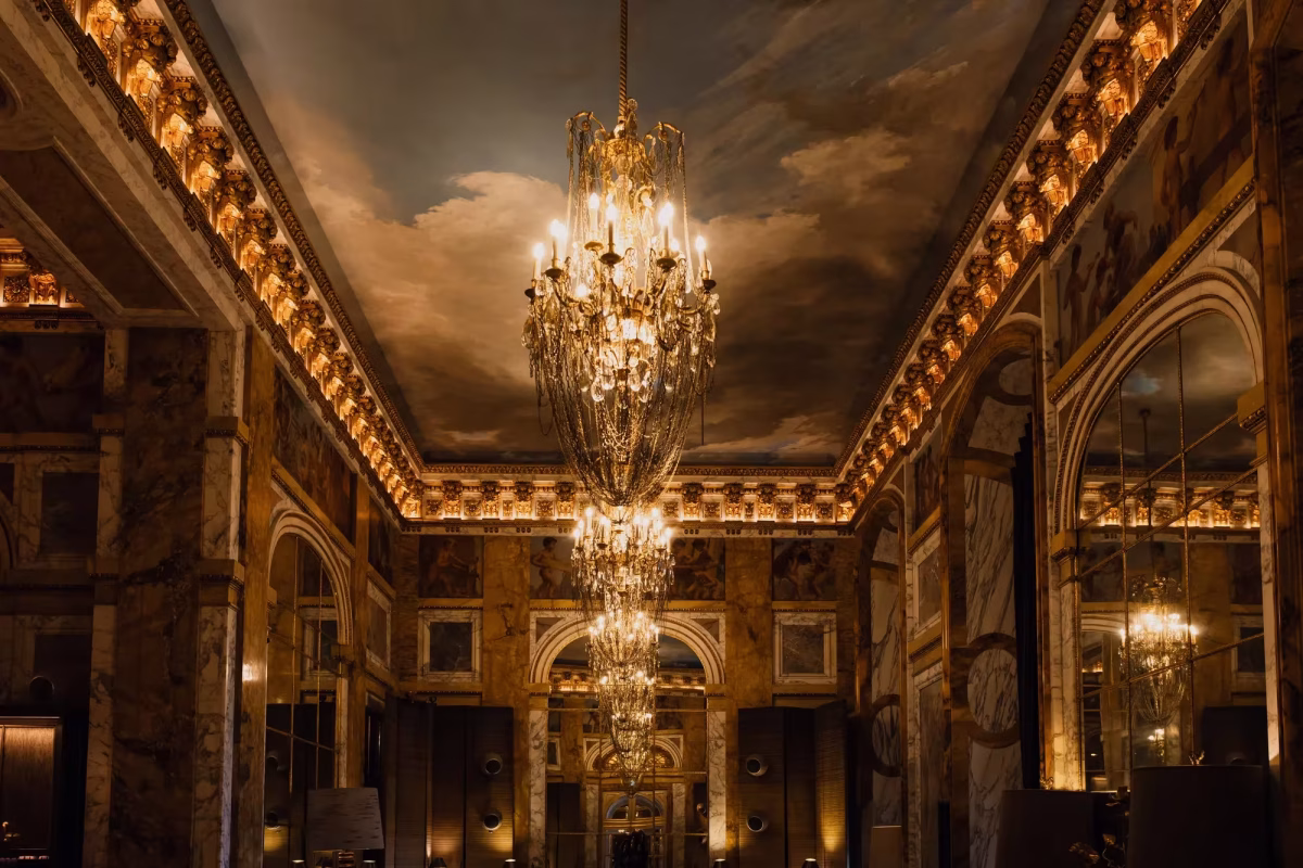 The World’s Most Glamorous Champagne Bars to Celebrate International Champagne Day — Including One in the Tree...