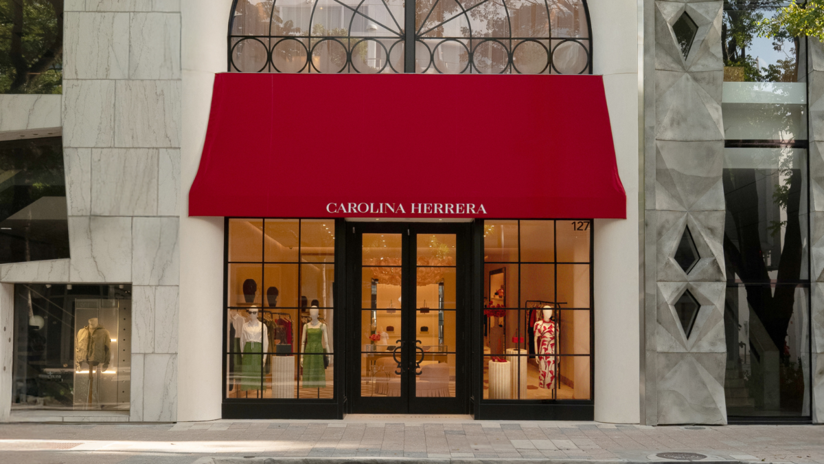 Inside Carolina Herrera’s New Miami Design District Boutique Complete With Pink Travertine Floors &...