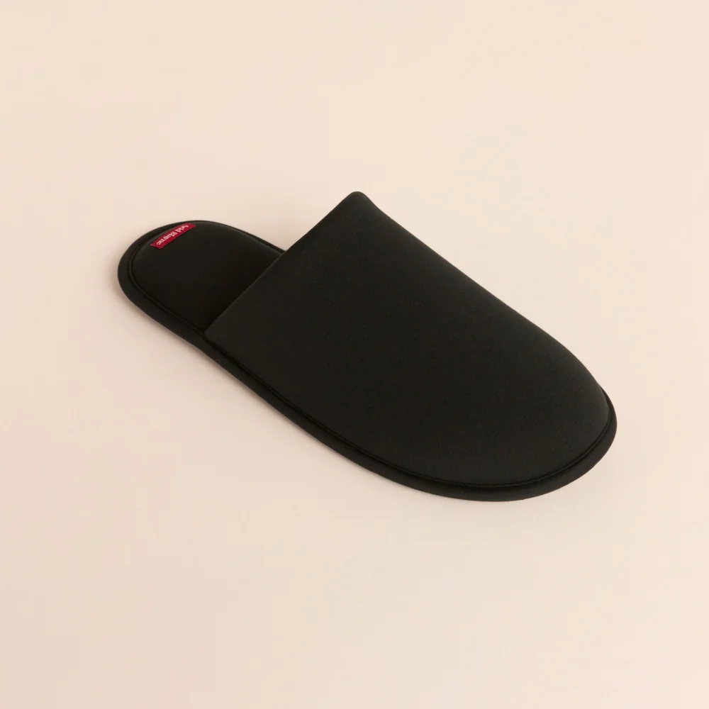 Arid Blayne The Slipper cooling house slipper in Midnight black with memory foam footbed