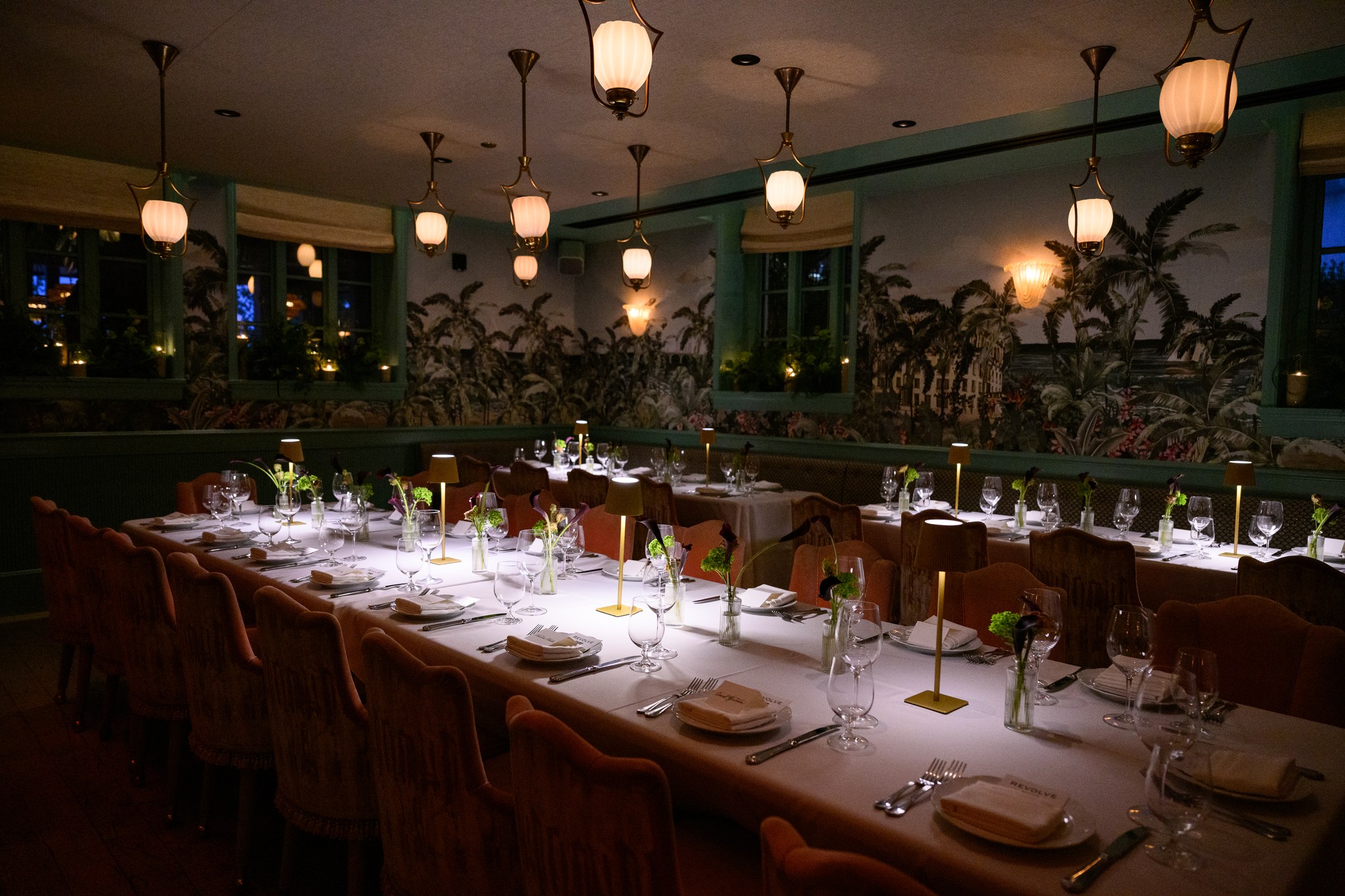 The table set for the REVOLVE dinner honoring Dwyane Wade at Casadonna in Miami