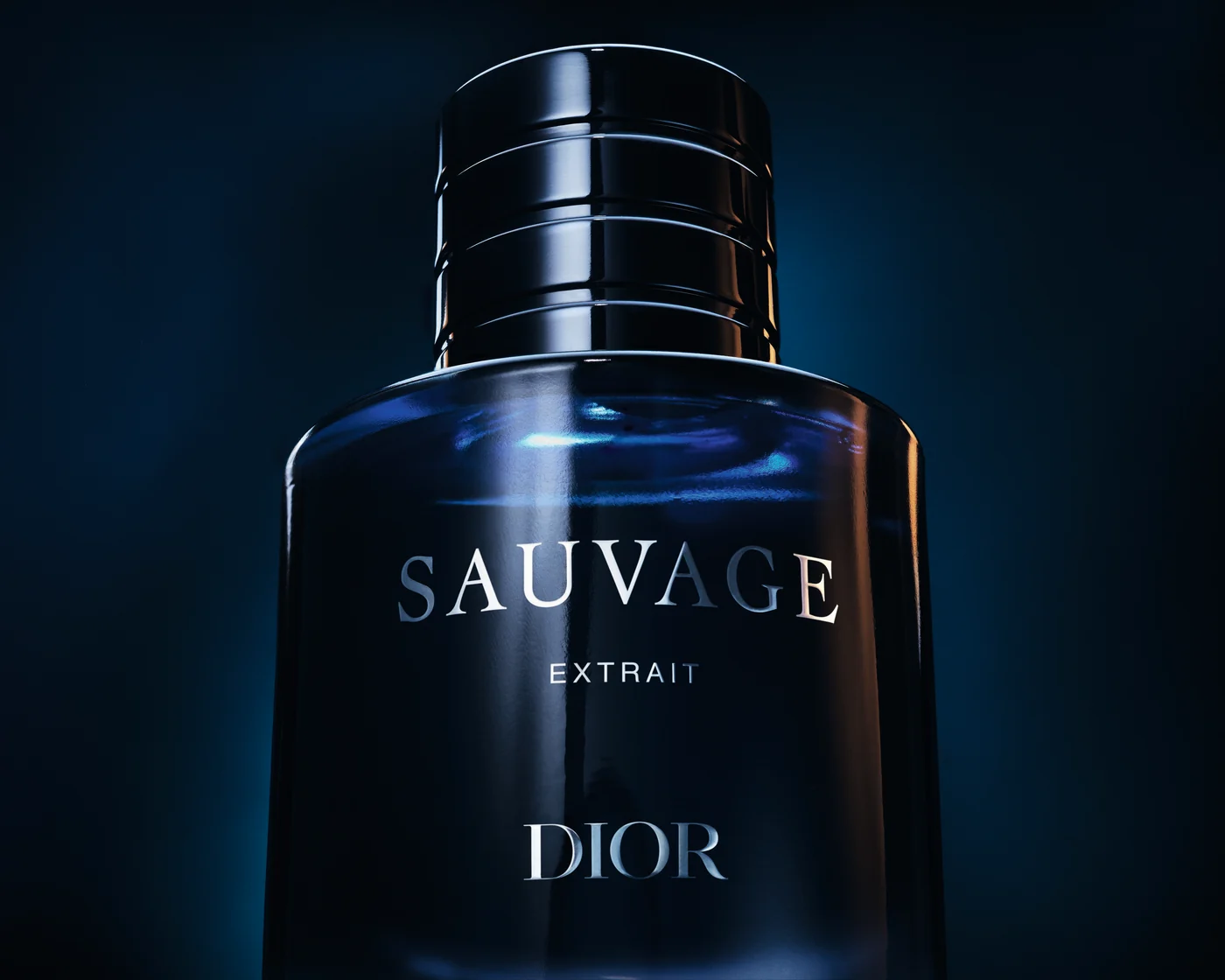 Dior Sauvage Extrait bottle close-up