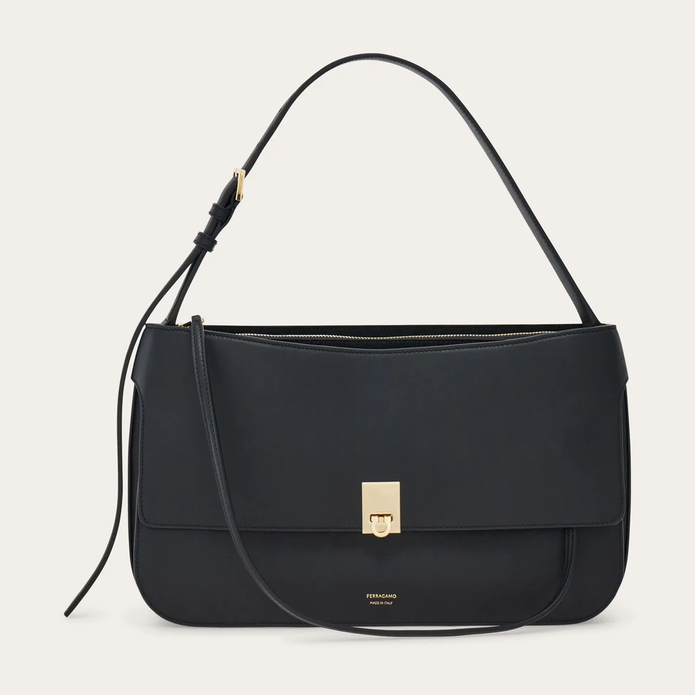 Ferragamo Cara shoulder bag in black leather with Gancini closure
