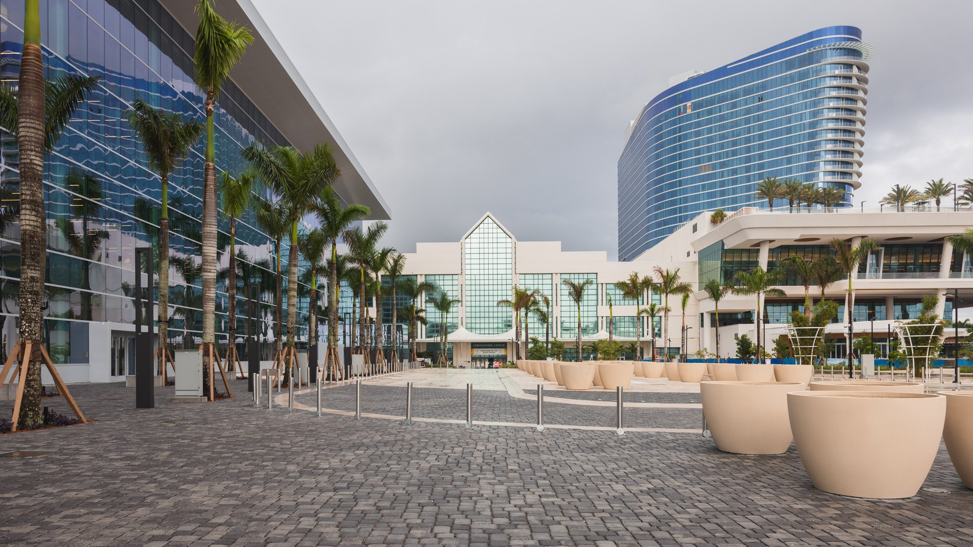 The entrance plaza of the Broward County Convention Center, the transportation hub for FLIBS
