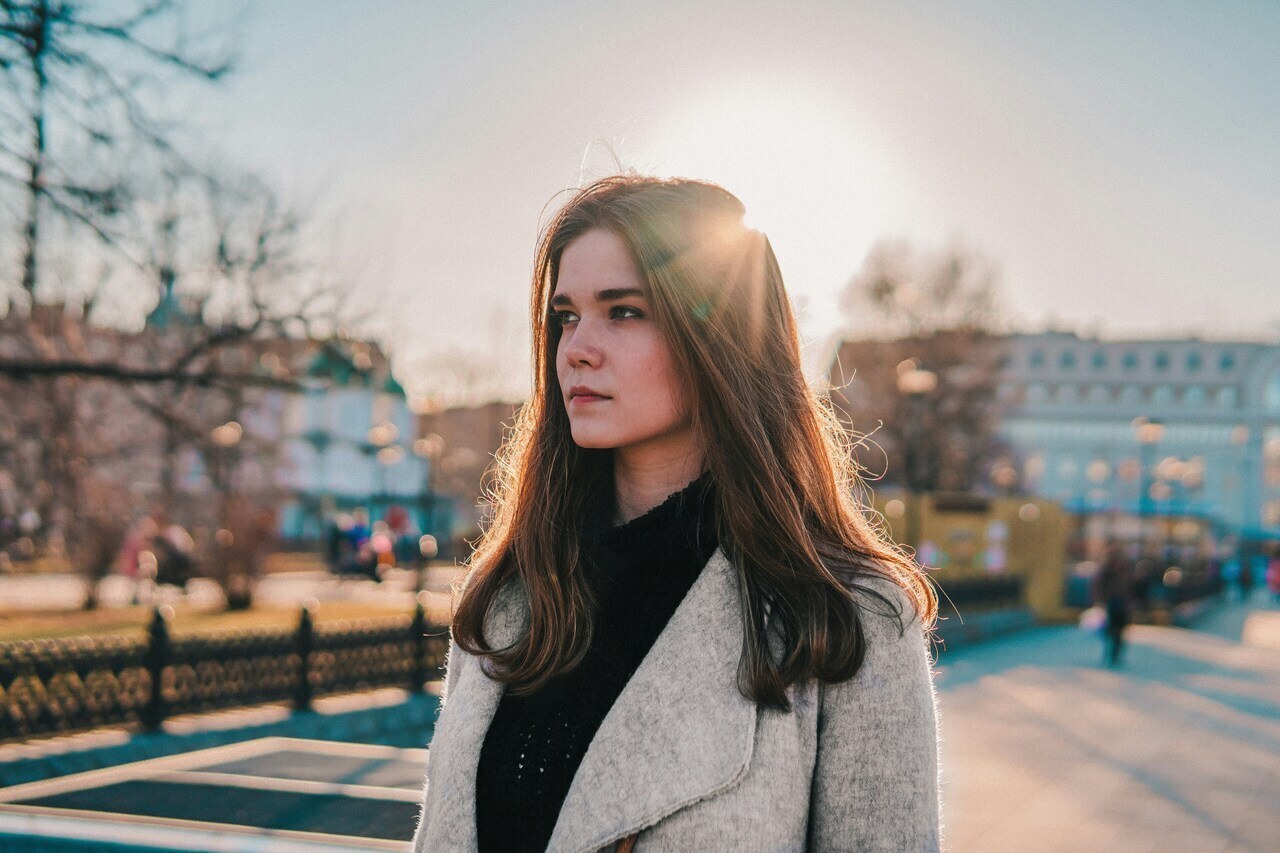 Your skin, your city: how the environment writes itself on your face