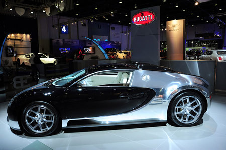 Bugatti_Veyron6-thumb-450×299